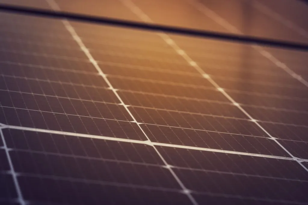 Panneaux solaires en gros plan, technologie propre
